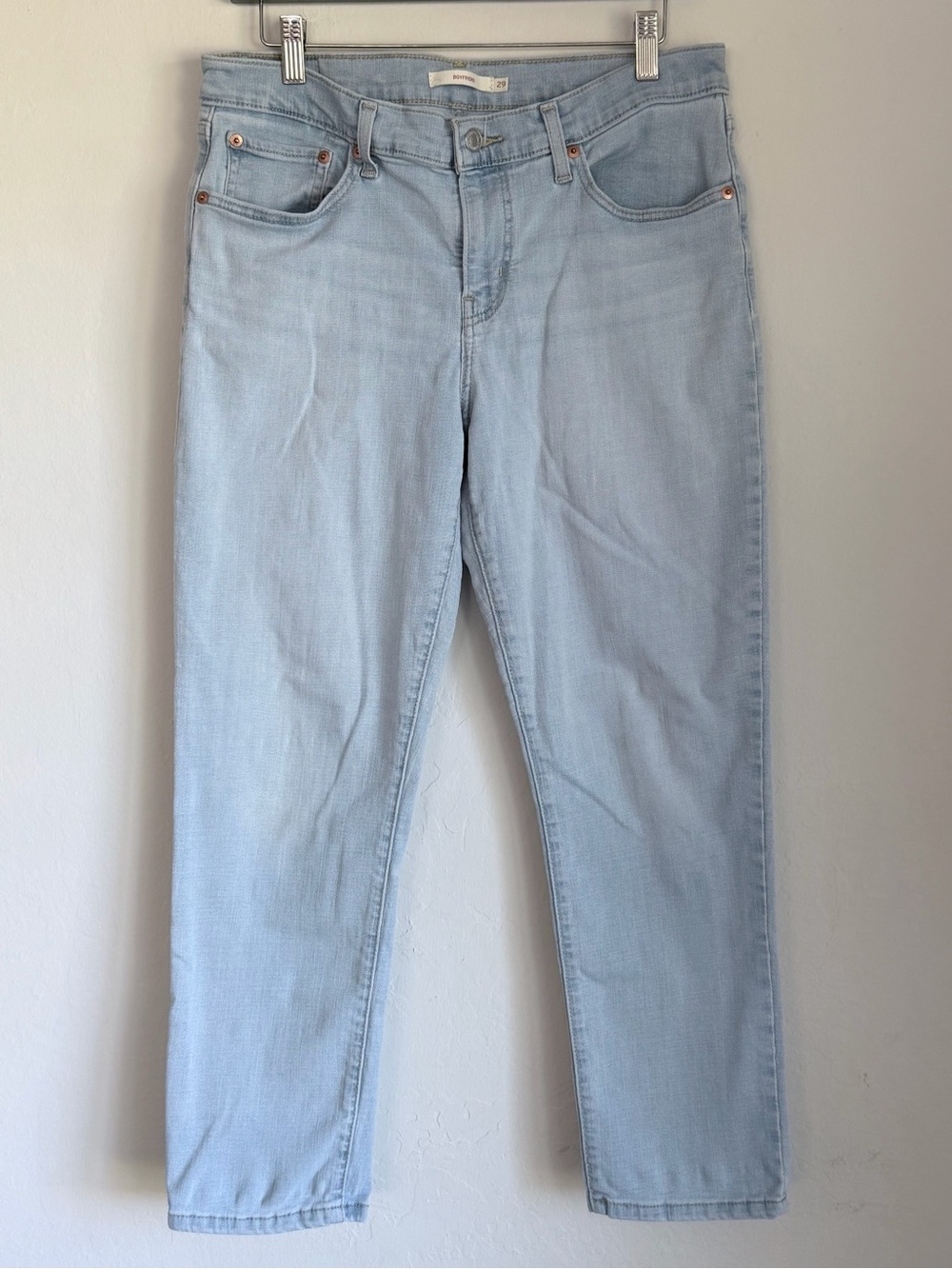 Levi's Women's Mid-Rise ‘Boyfriend Jeans’ Light Denim Wash, Sz 29